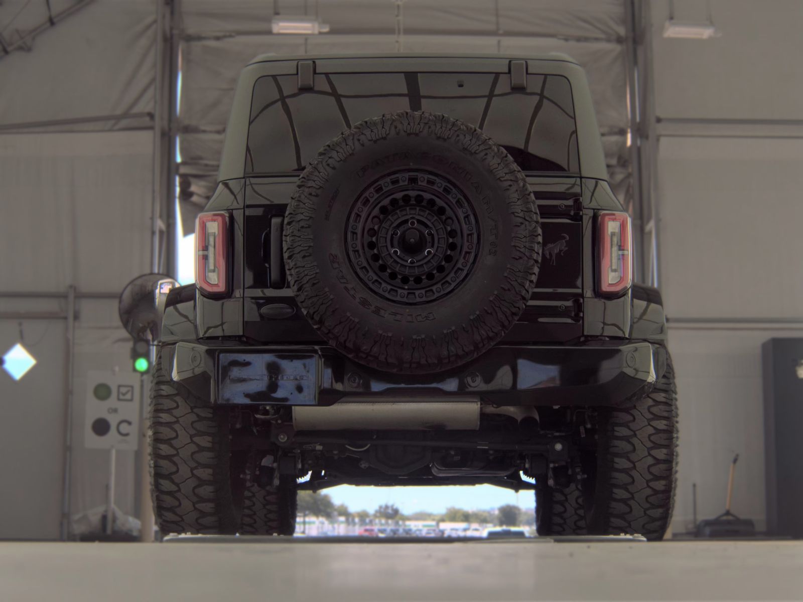 FORD BRONCO - 8