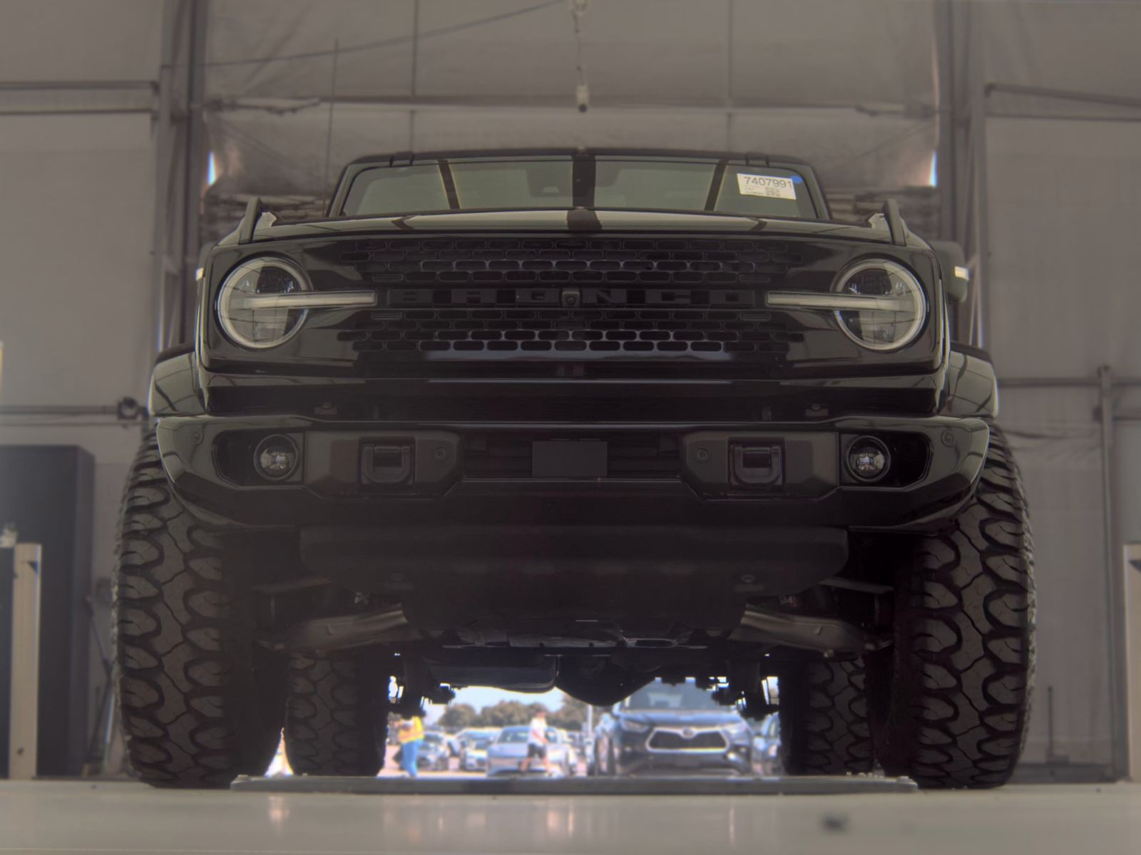 FORD BRONCO - 4
