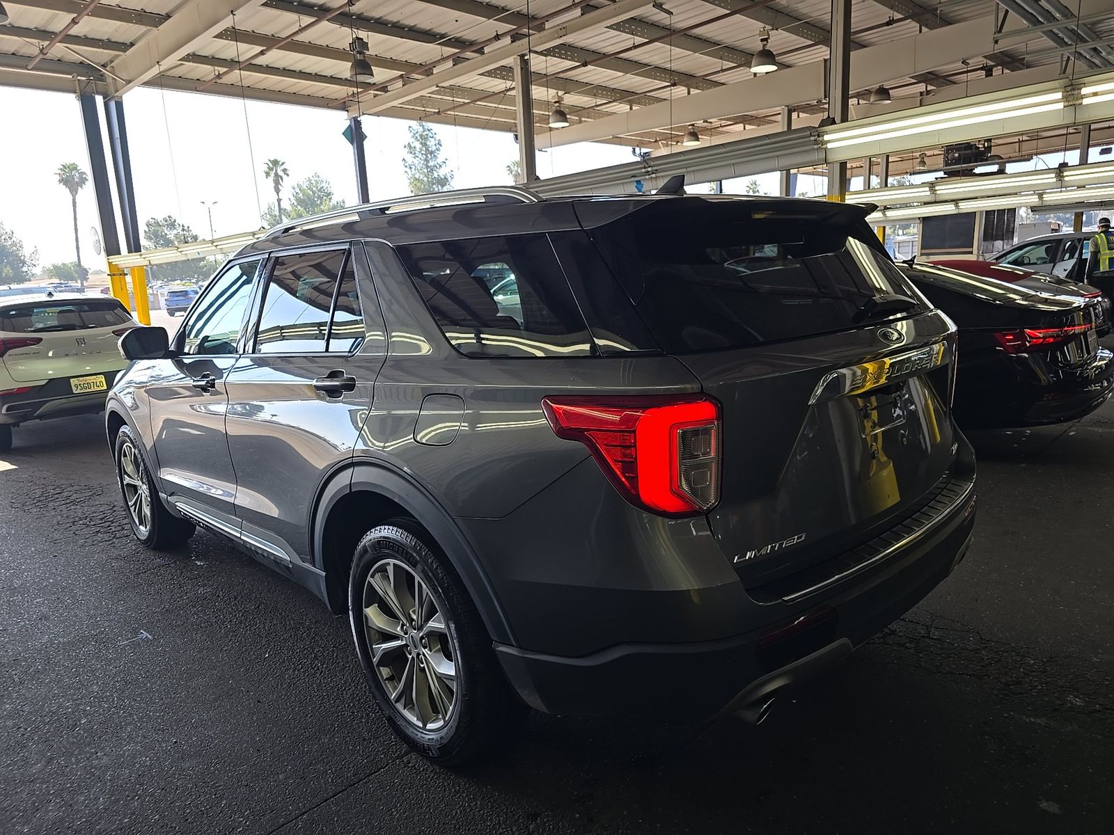 FORD EXPLORER - 7