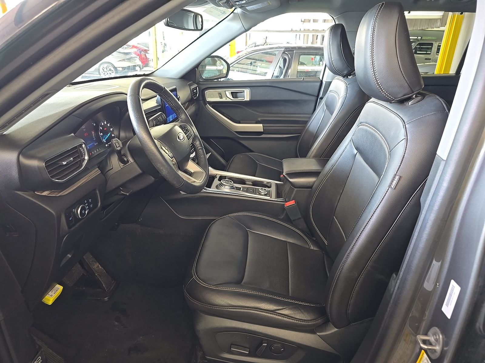 FORD EXPLORER - 8