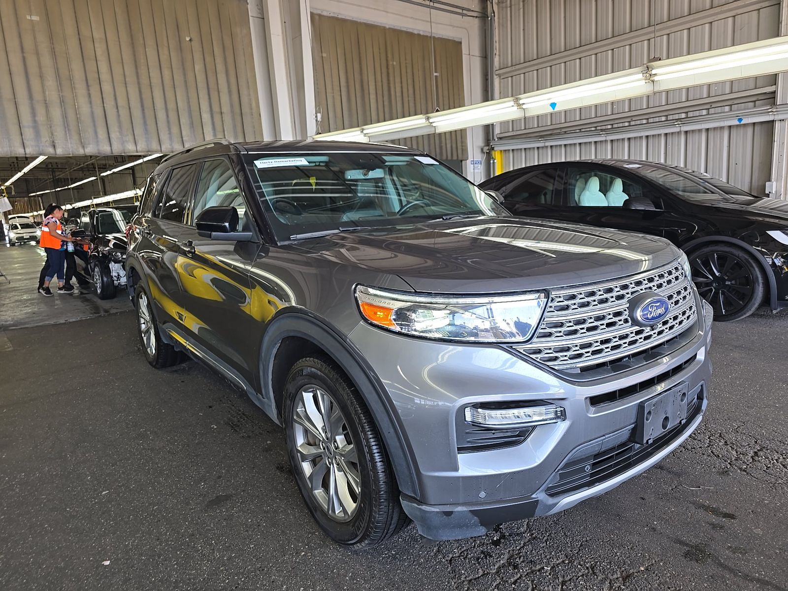FORD EXPLORER - 4