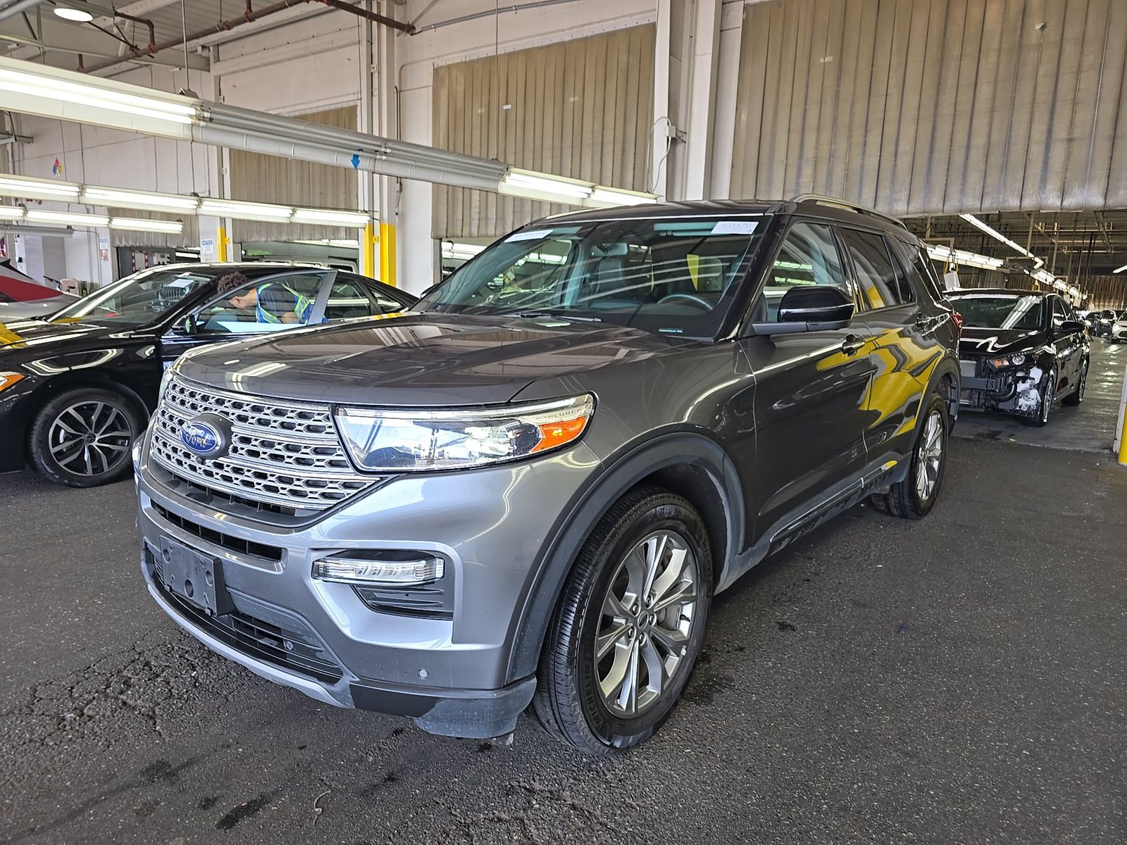 FORD EXPLORER - 1