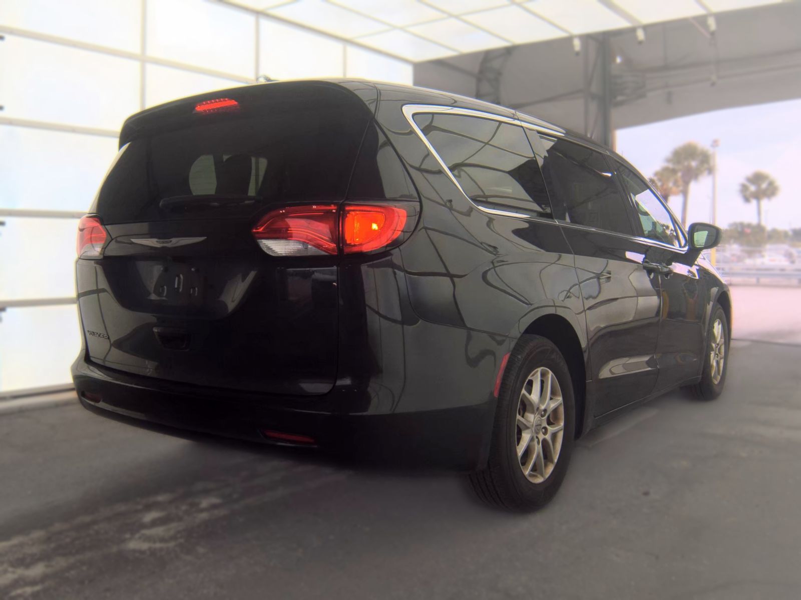 CHRYSLER VOYAGER - 6