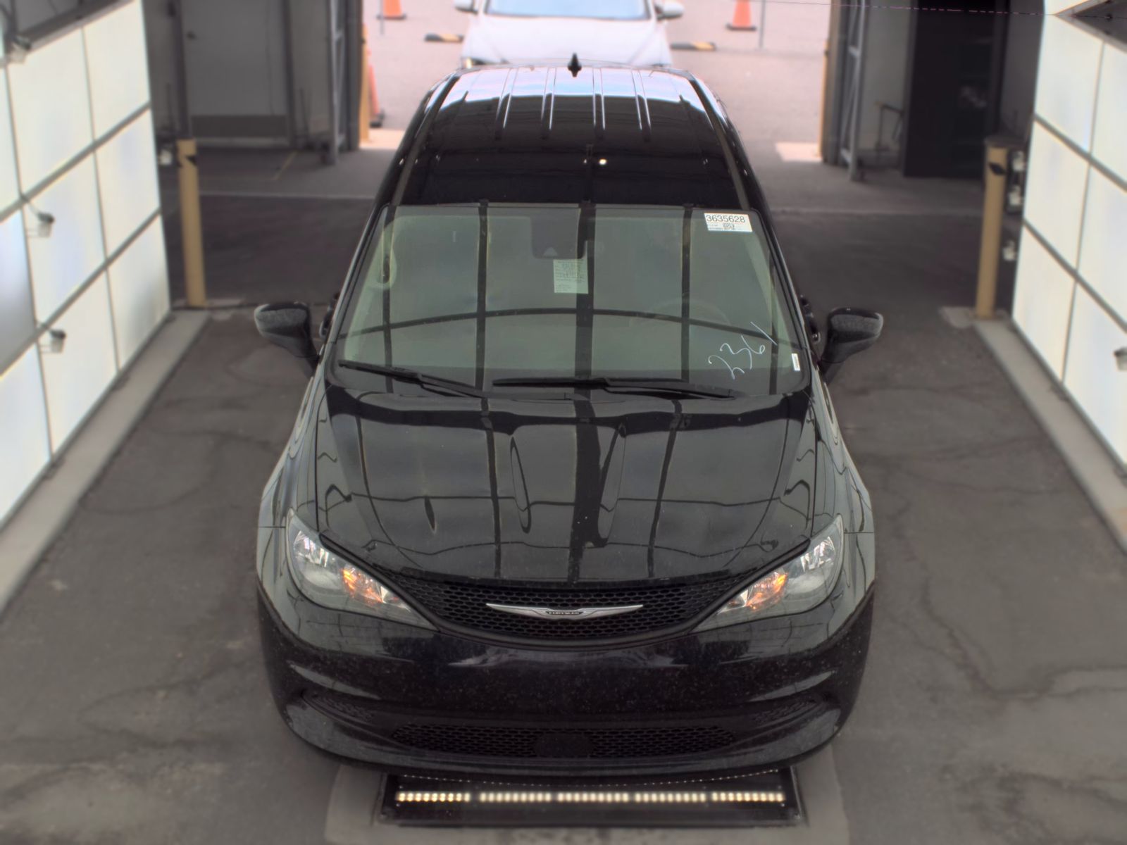 CHRYSLER VOYAGER - 3