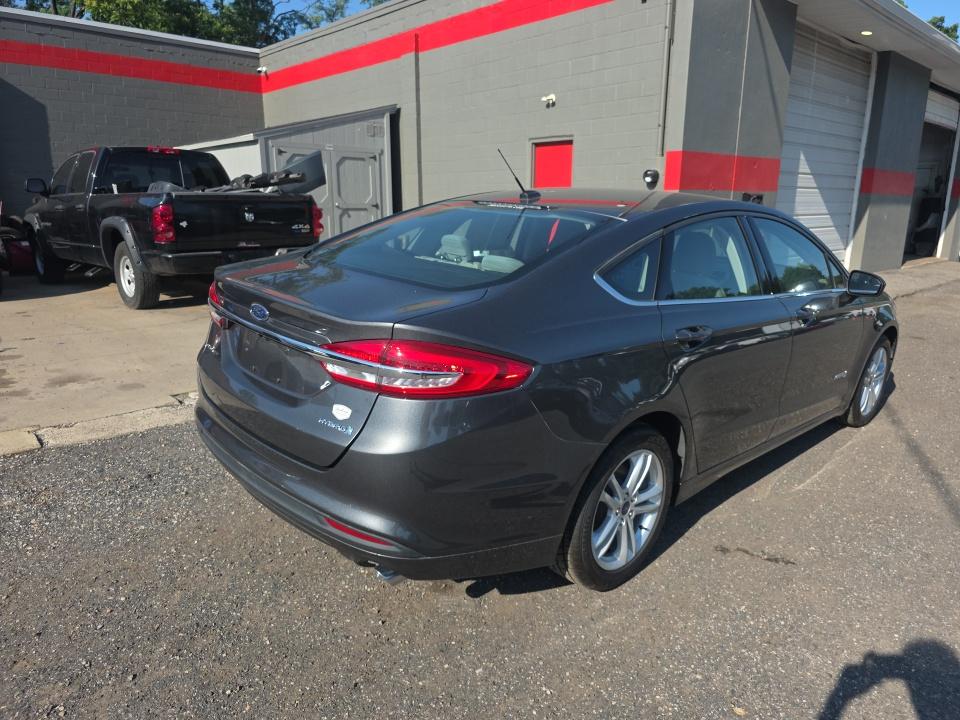FORD FUSION - 5