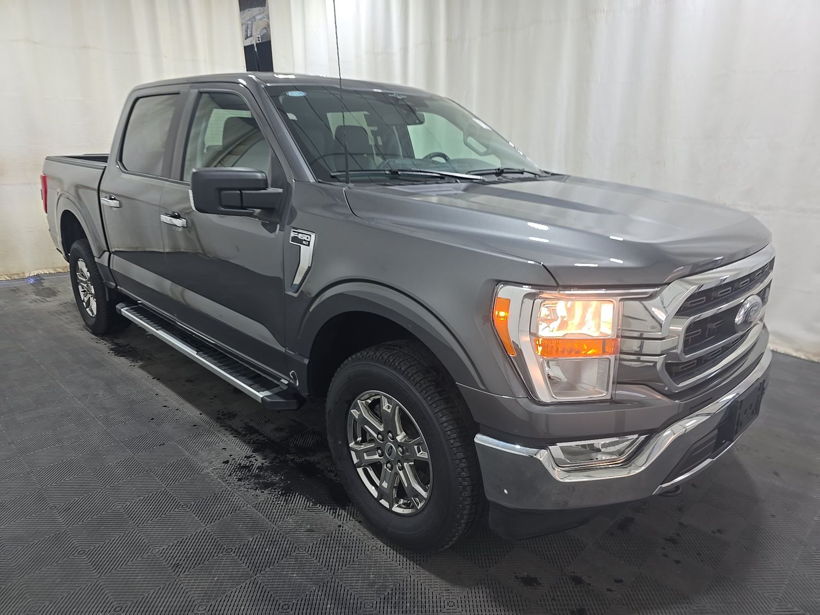 FORD F-150 - 4