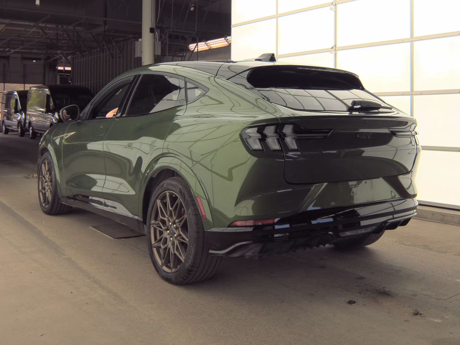 FORD MUSTANG MACH-E - 9