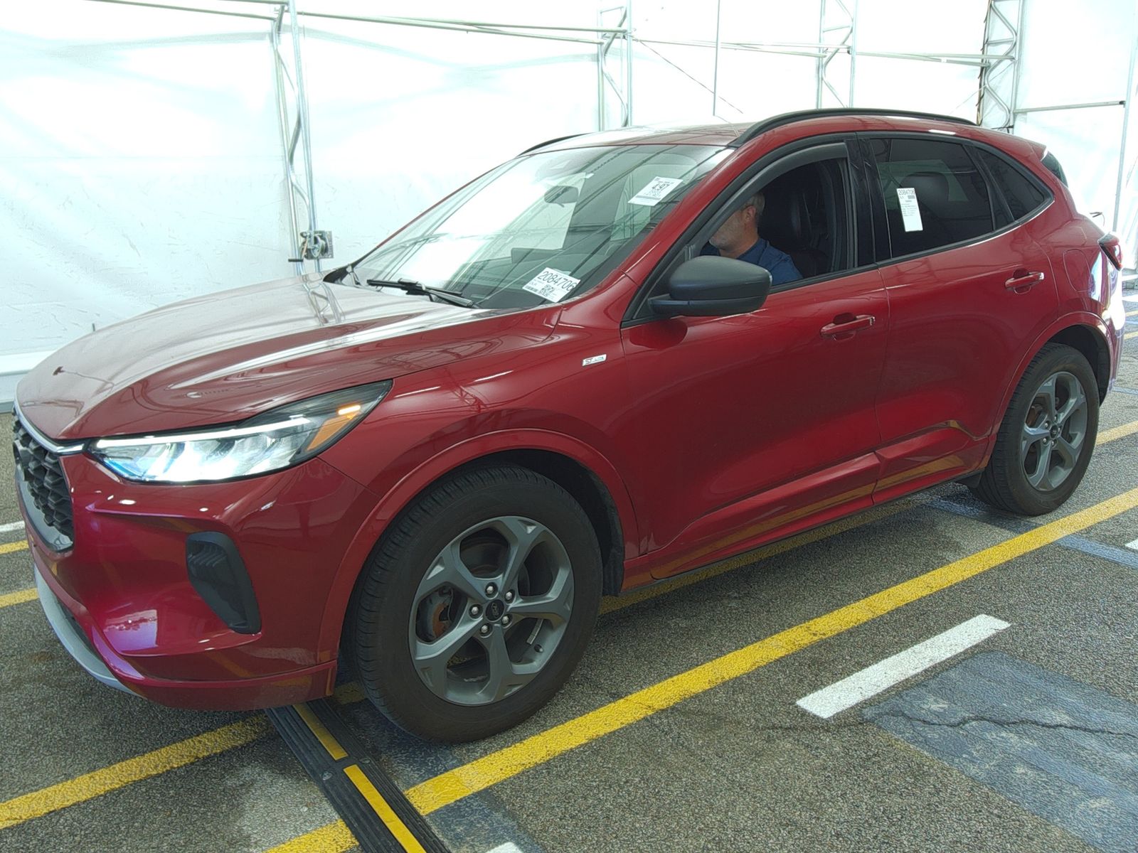 FORD ESCAPE - 1