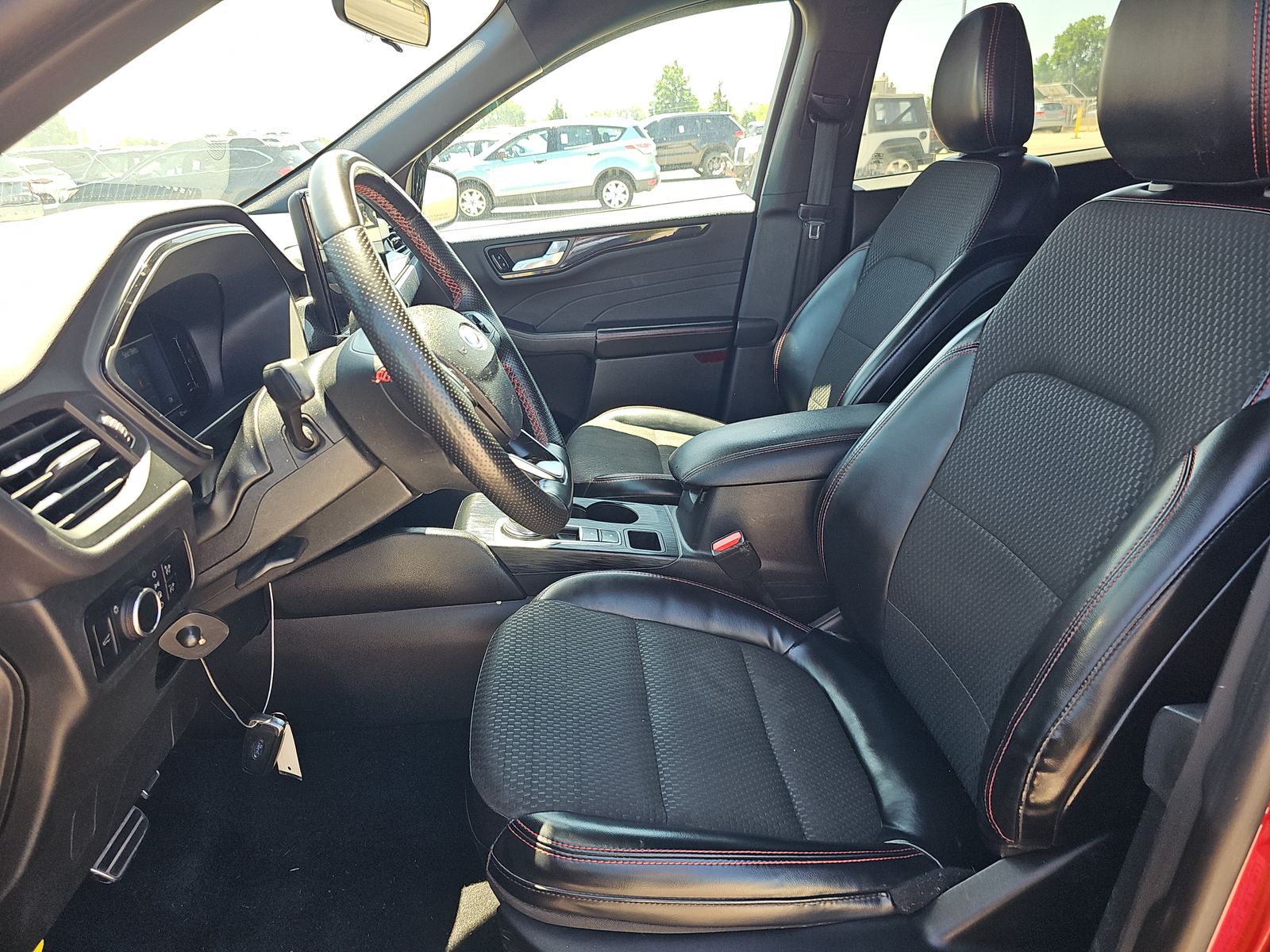 FORD ESCAPE - 8