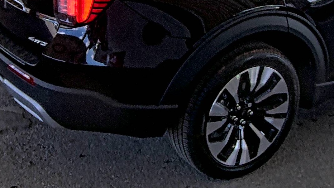 FORD EXPLORER - 10