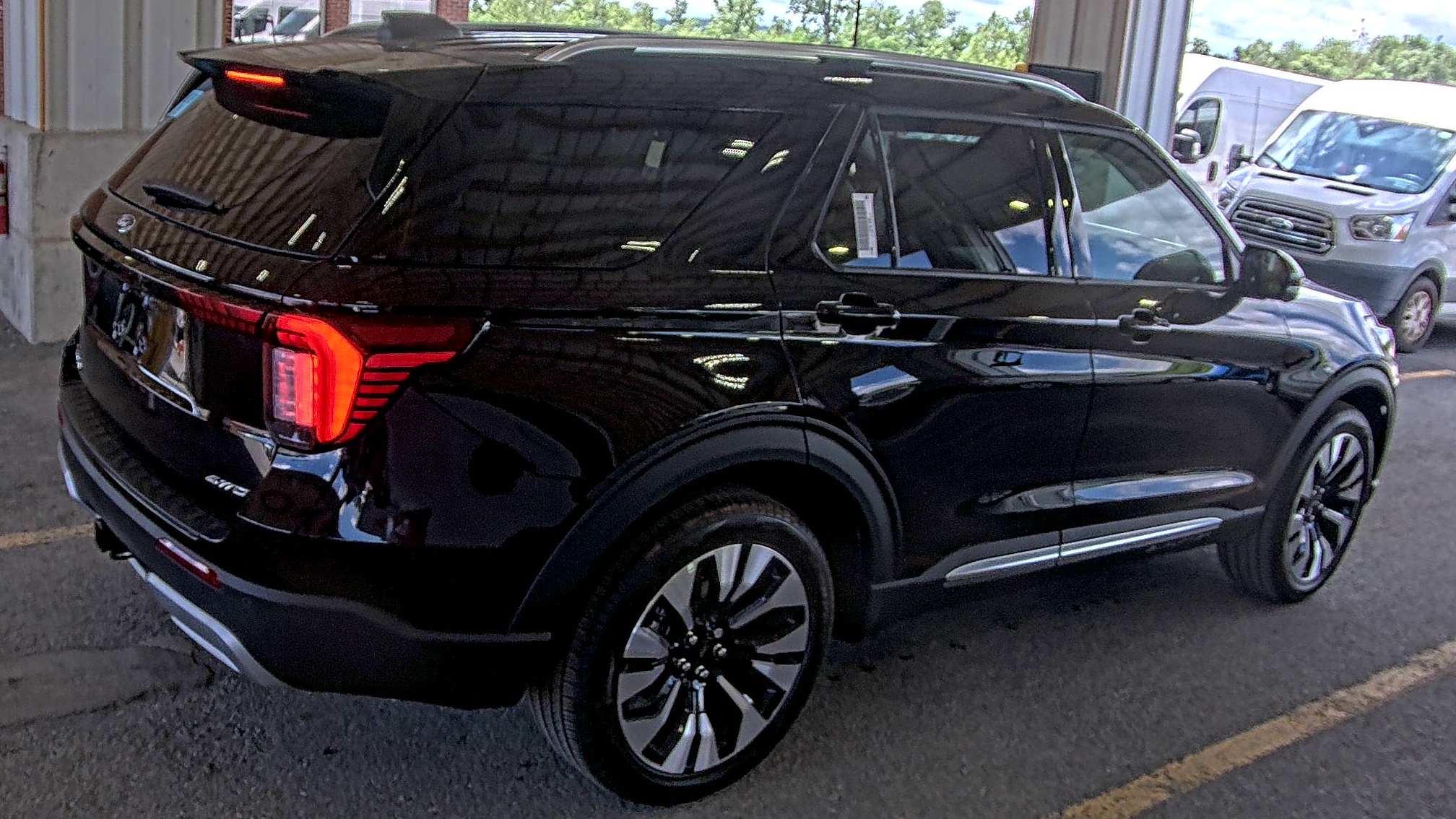 FORD EXPLORER - 5