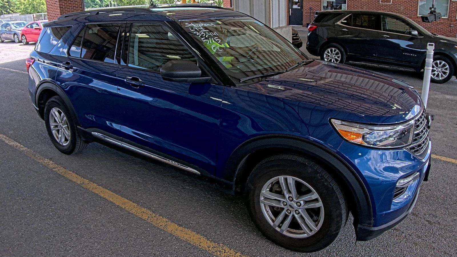 FORD EXPLORER - 4
