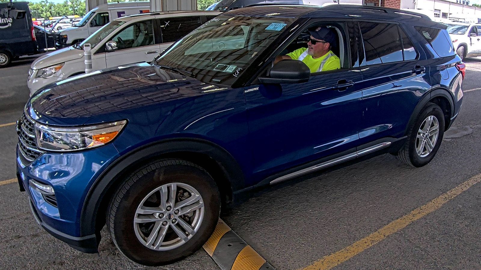 FORD EXPLORER - 1