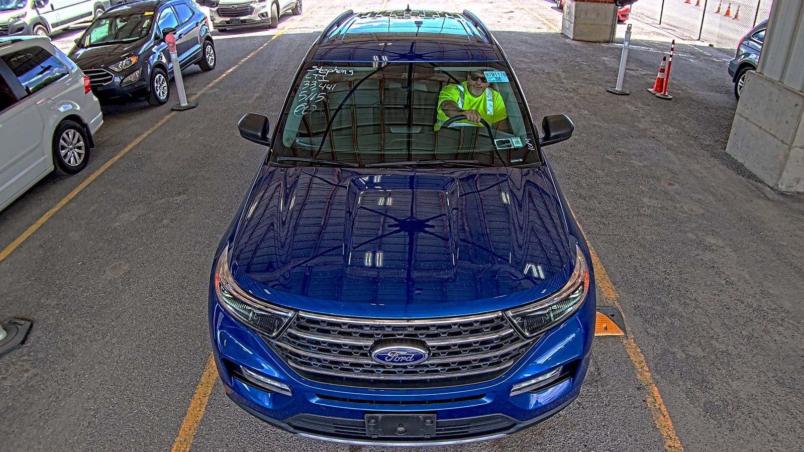 FORD EXPLORER - 3