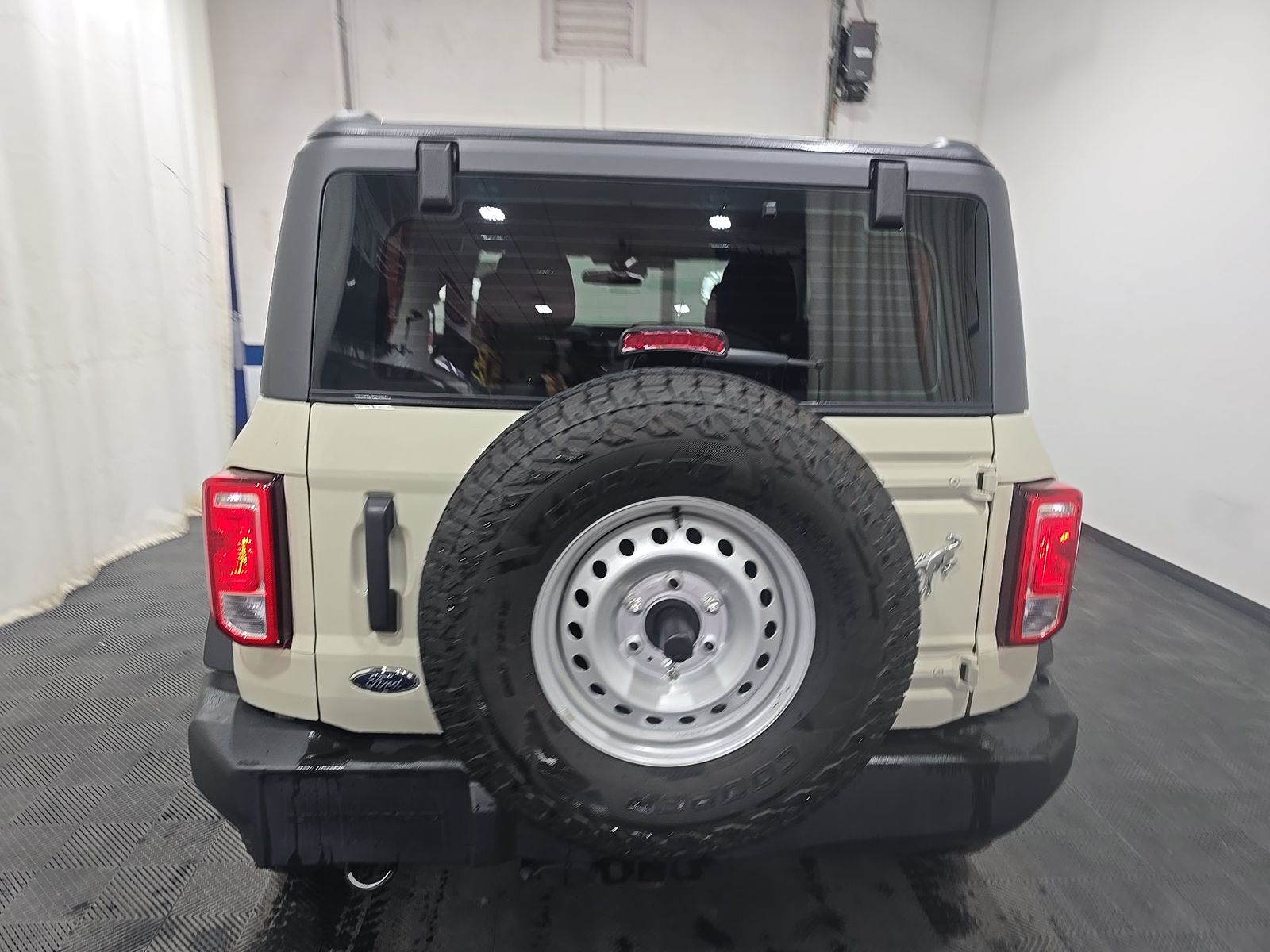 FORD BRONCO - 6
