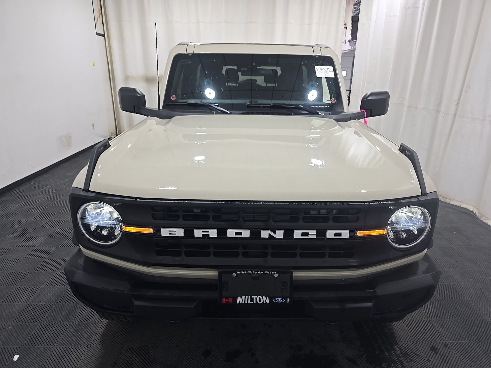 FORD BRONCO - 3