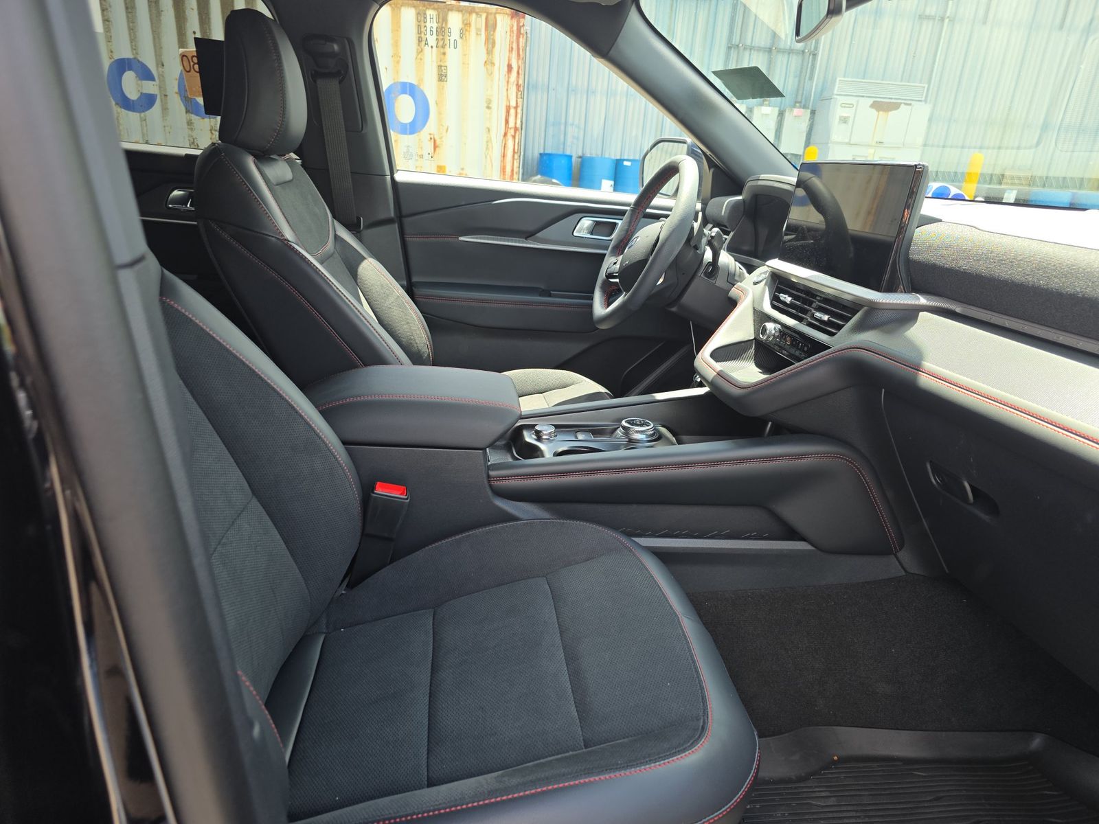 FORD EXPLORER - 9