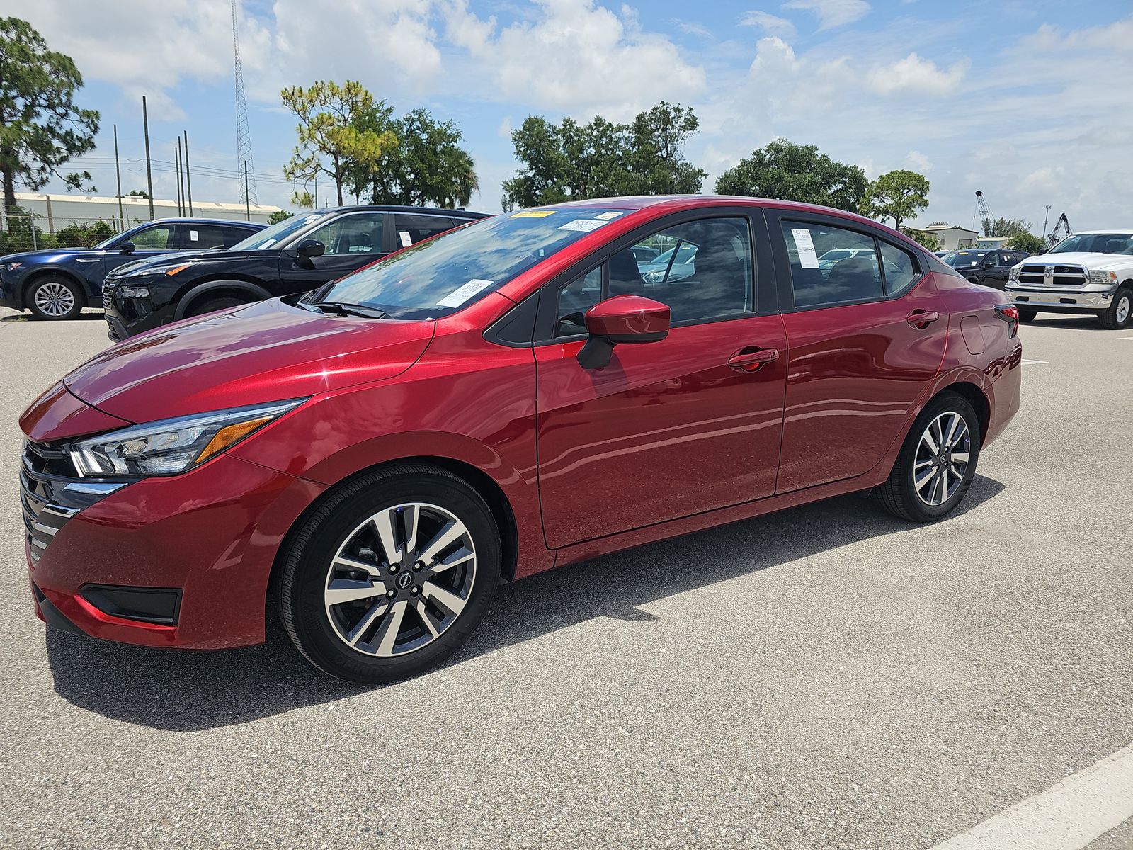 NISSAN VERSA - 1