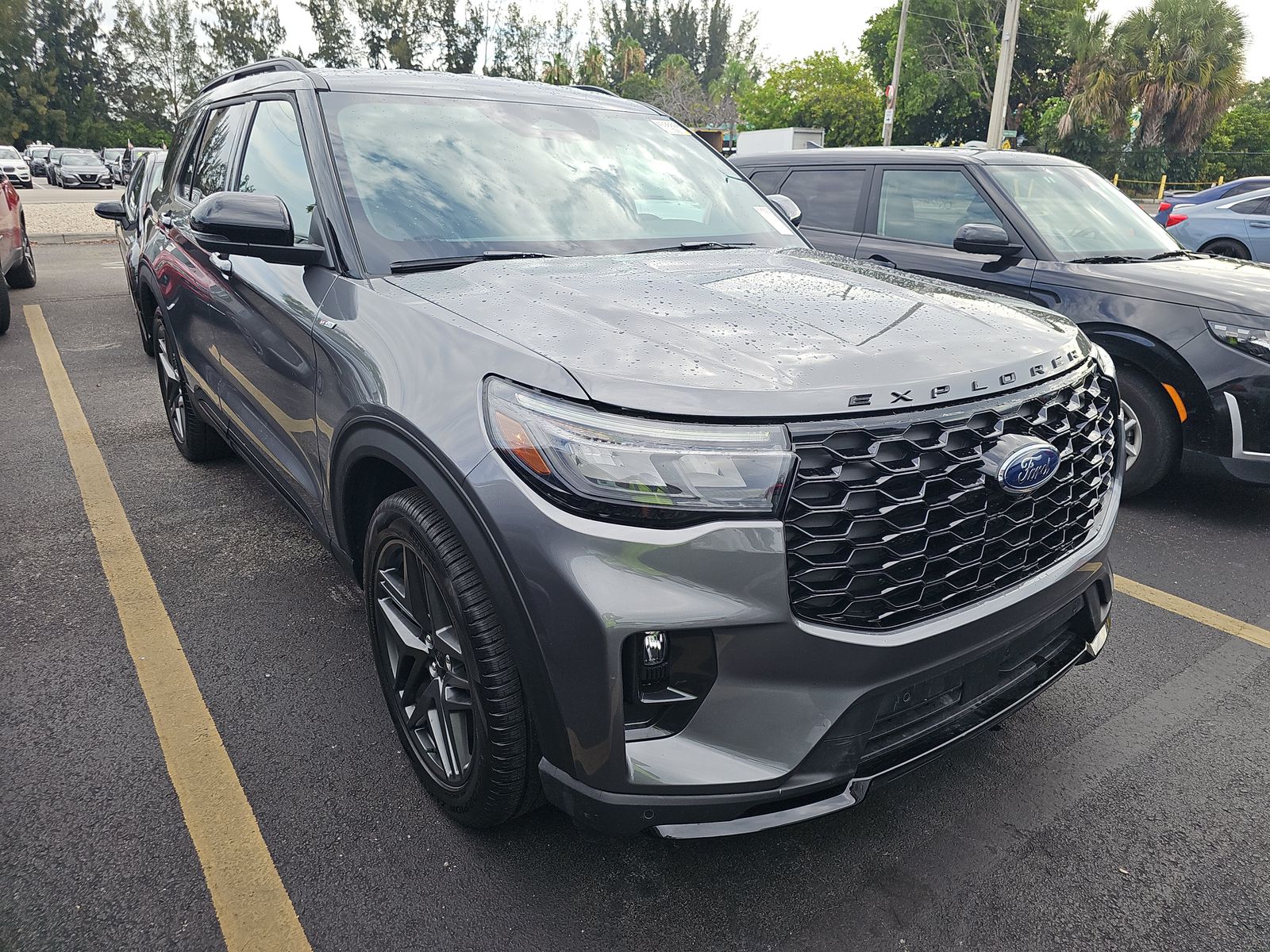 FORD EXPLORER - 4
