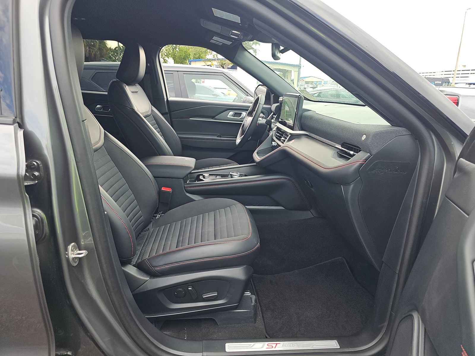 FORD EXPLORER - 9