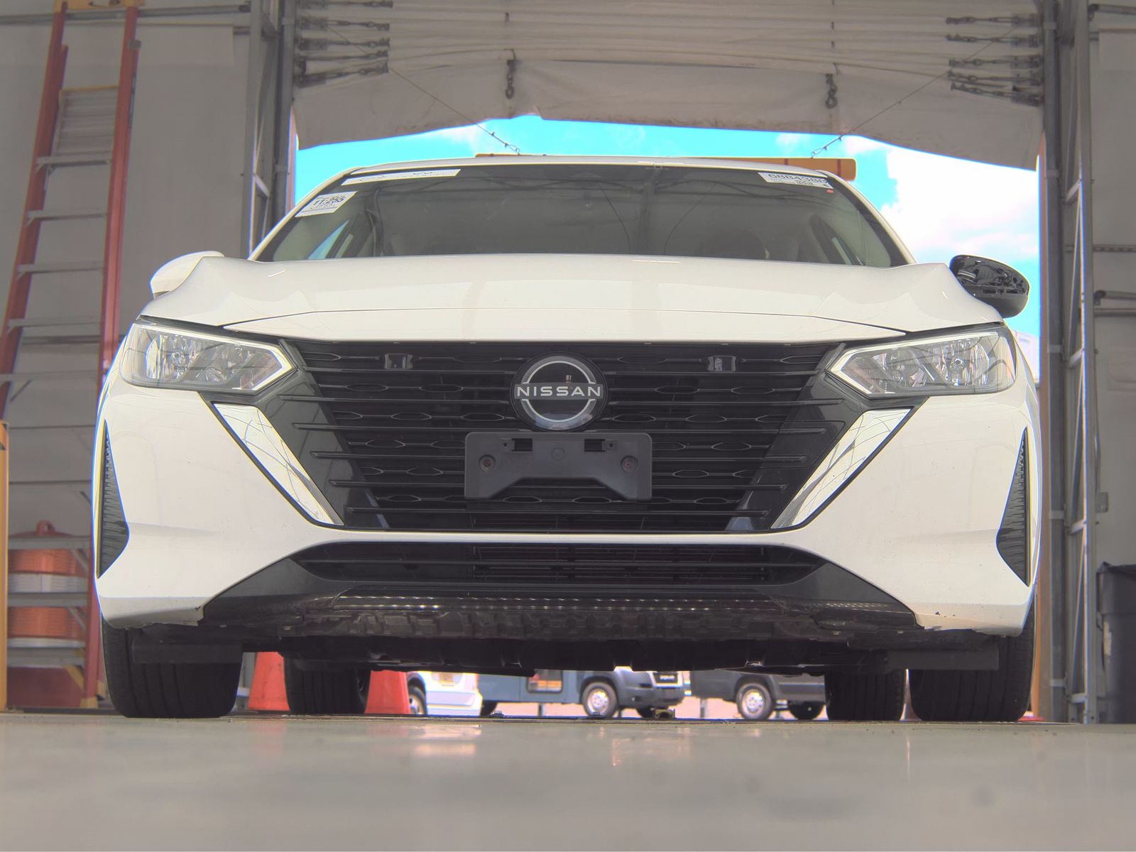 NISSAN SENTRA - 4