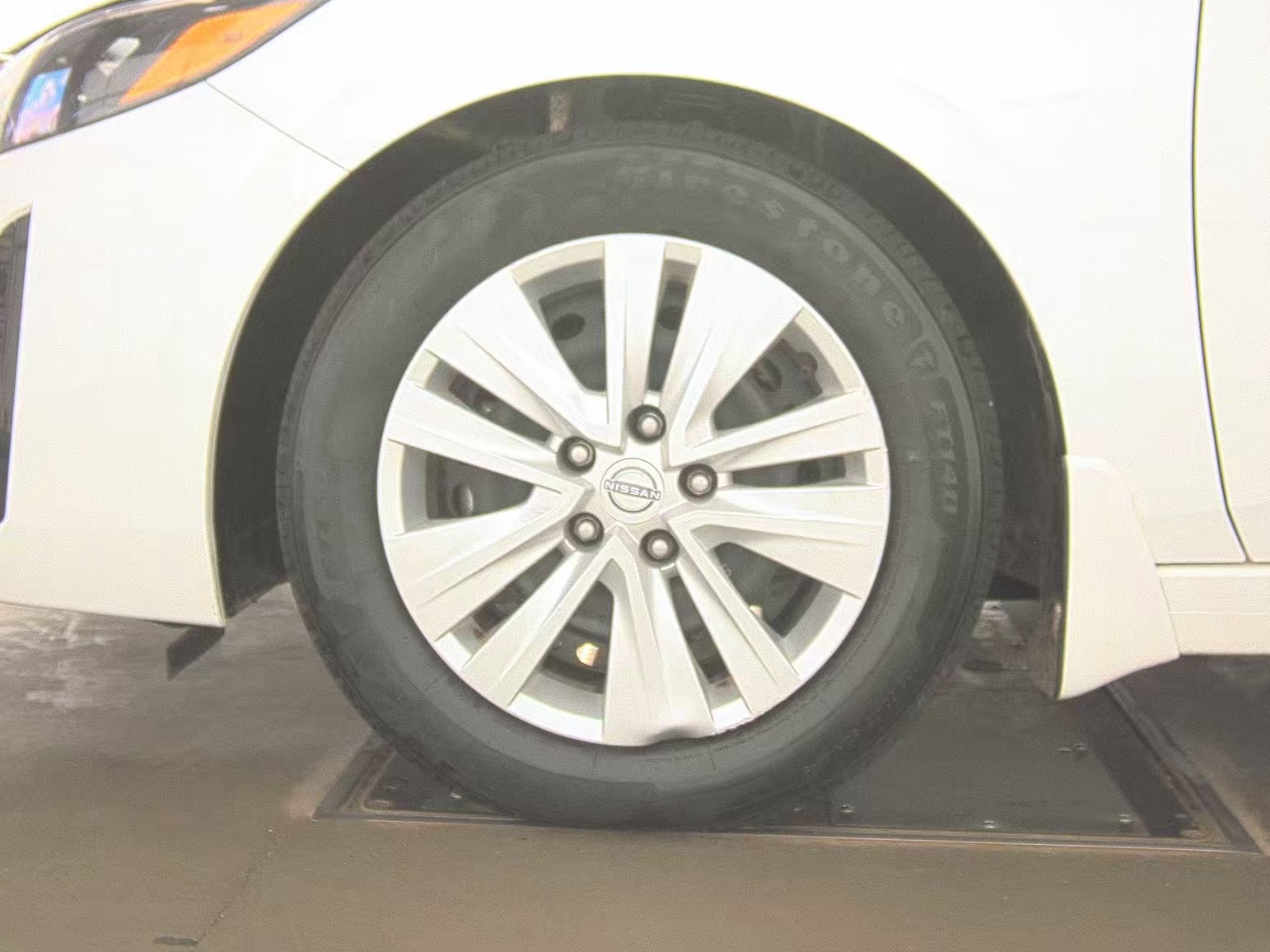 NISSAN SENTRA - 10