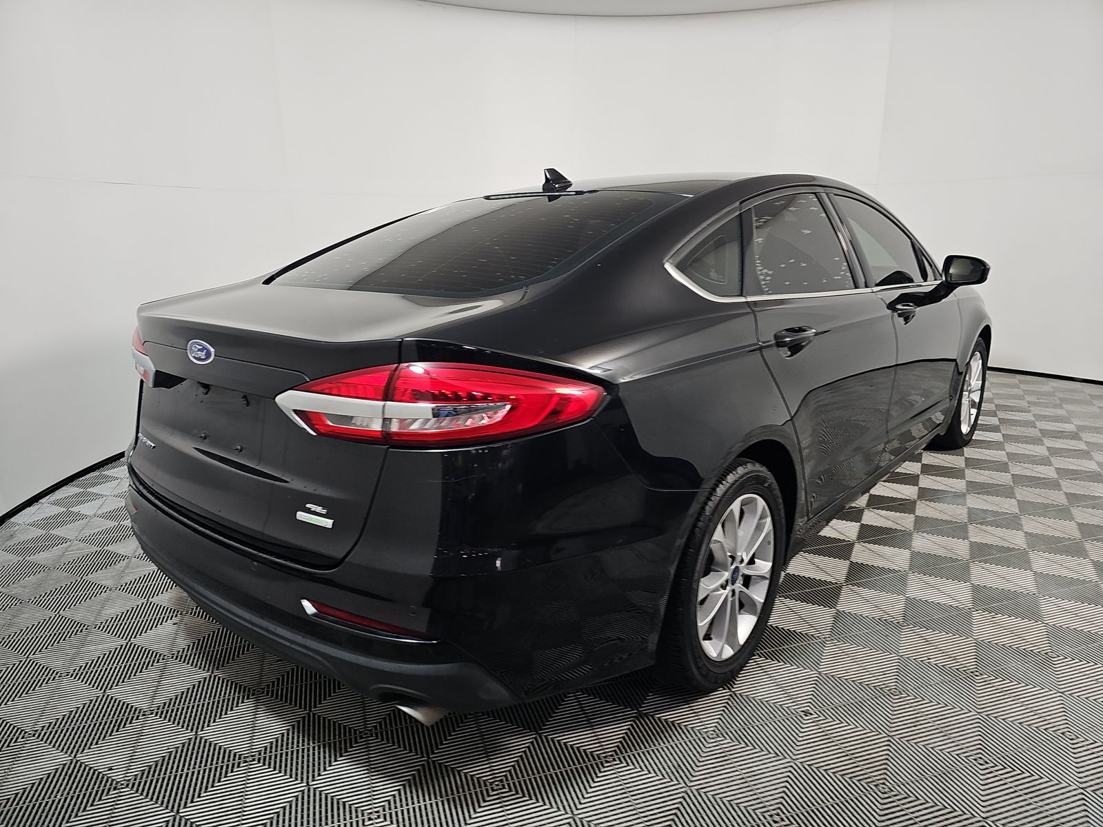 FORD FUSION - 5