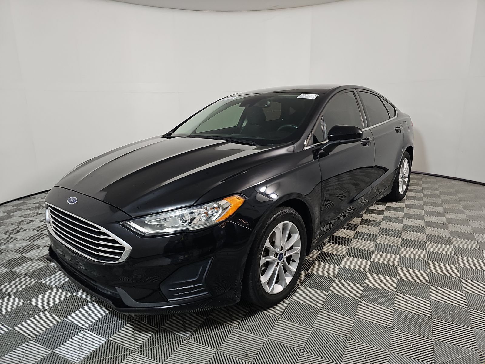 FORD FUSION - 1