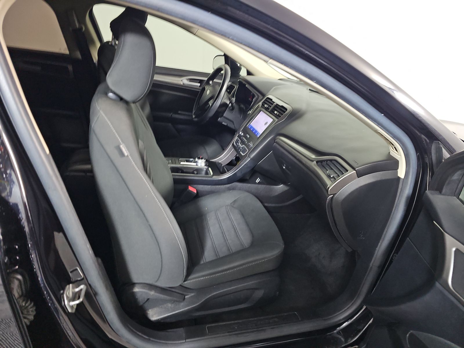 FORD FUSION - 9