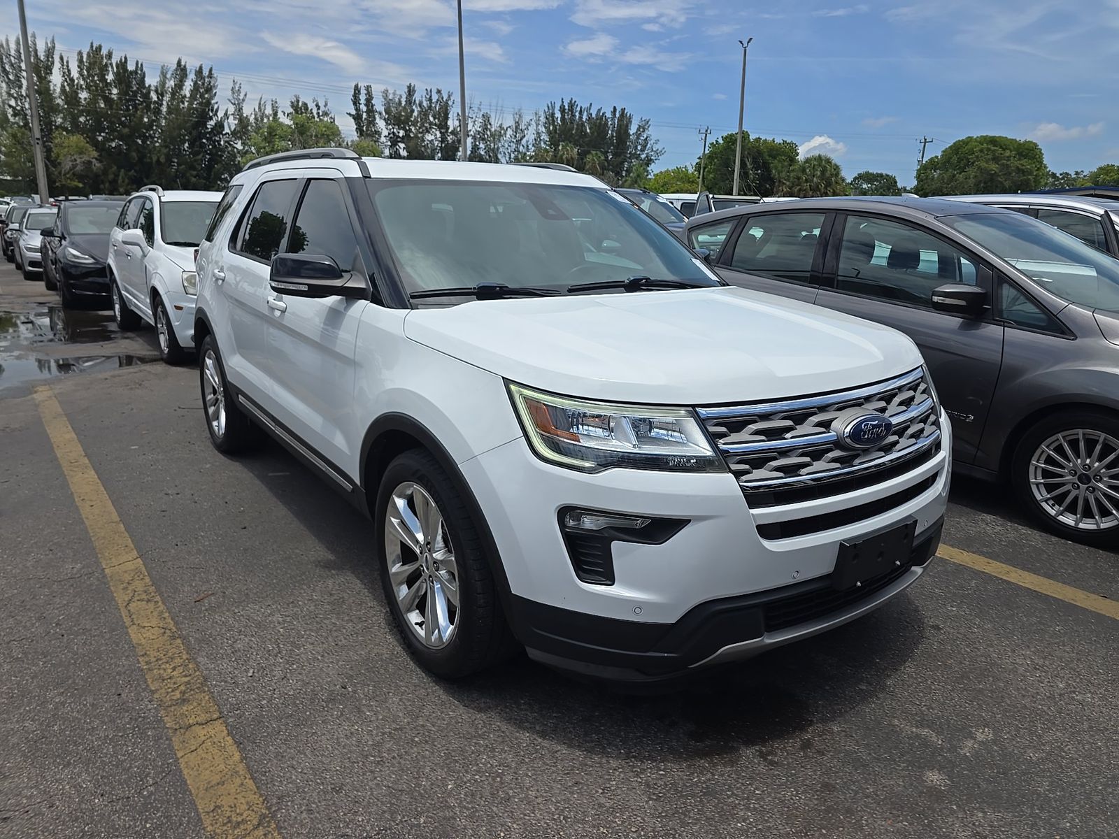 FORD EXPLORER - 4