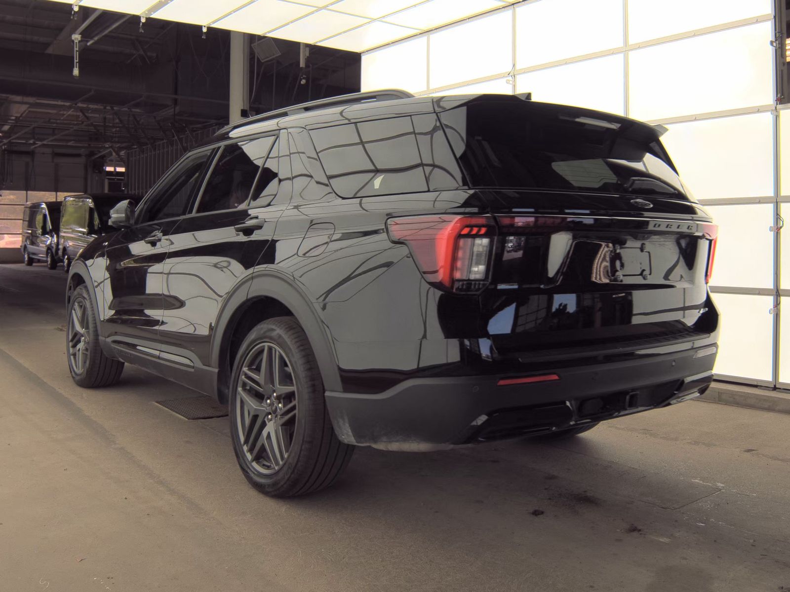 FORD EXPLORER - 9