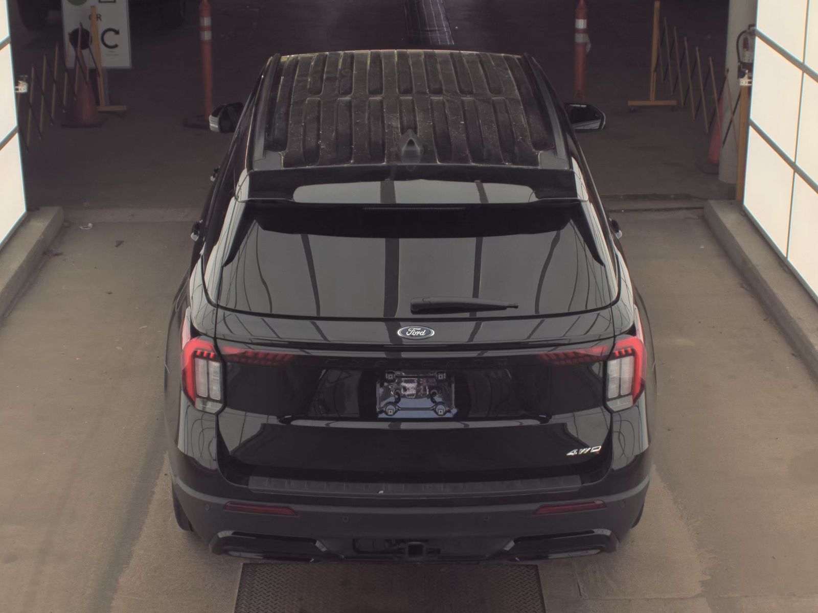 FORD EXPLORER - 7