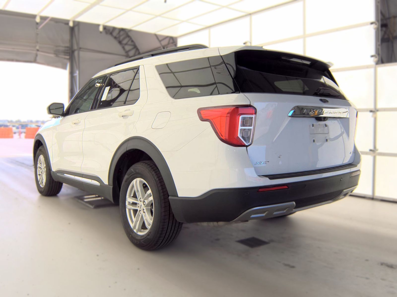 FORD EXPLORER - 9