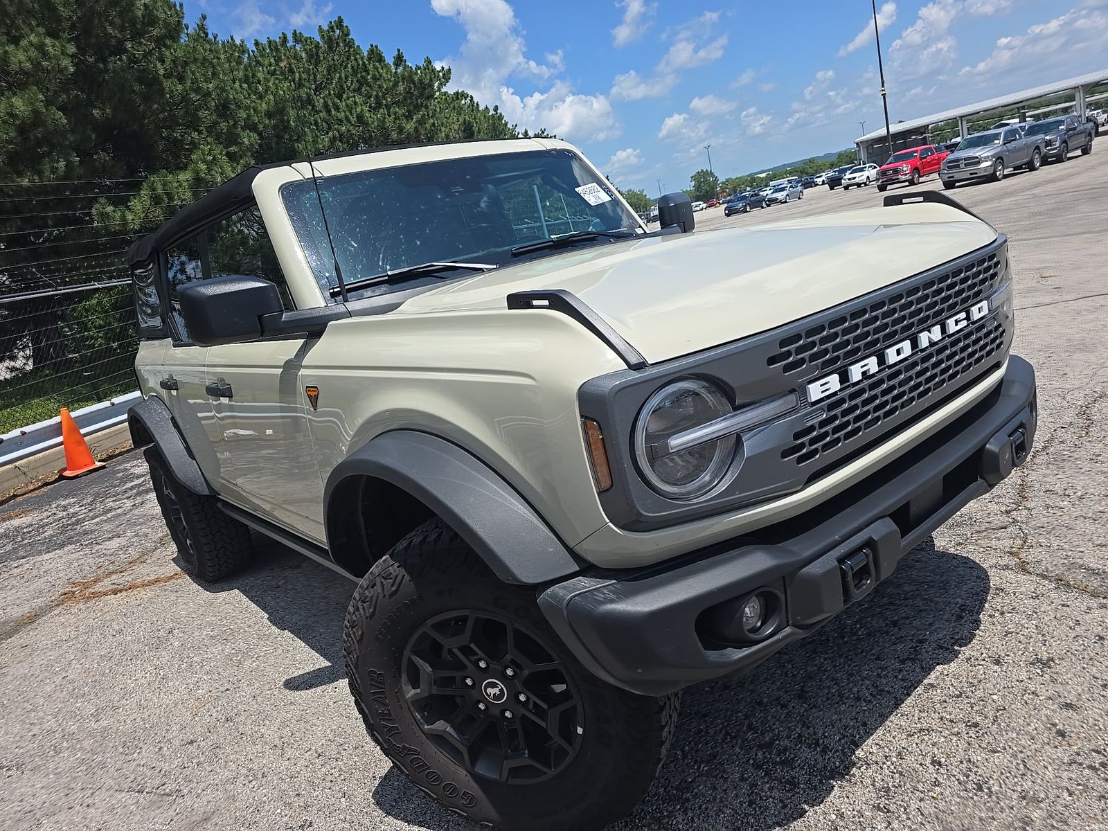 FORD BRONCO - 4