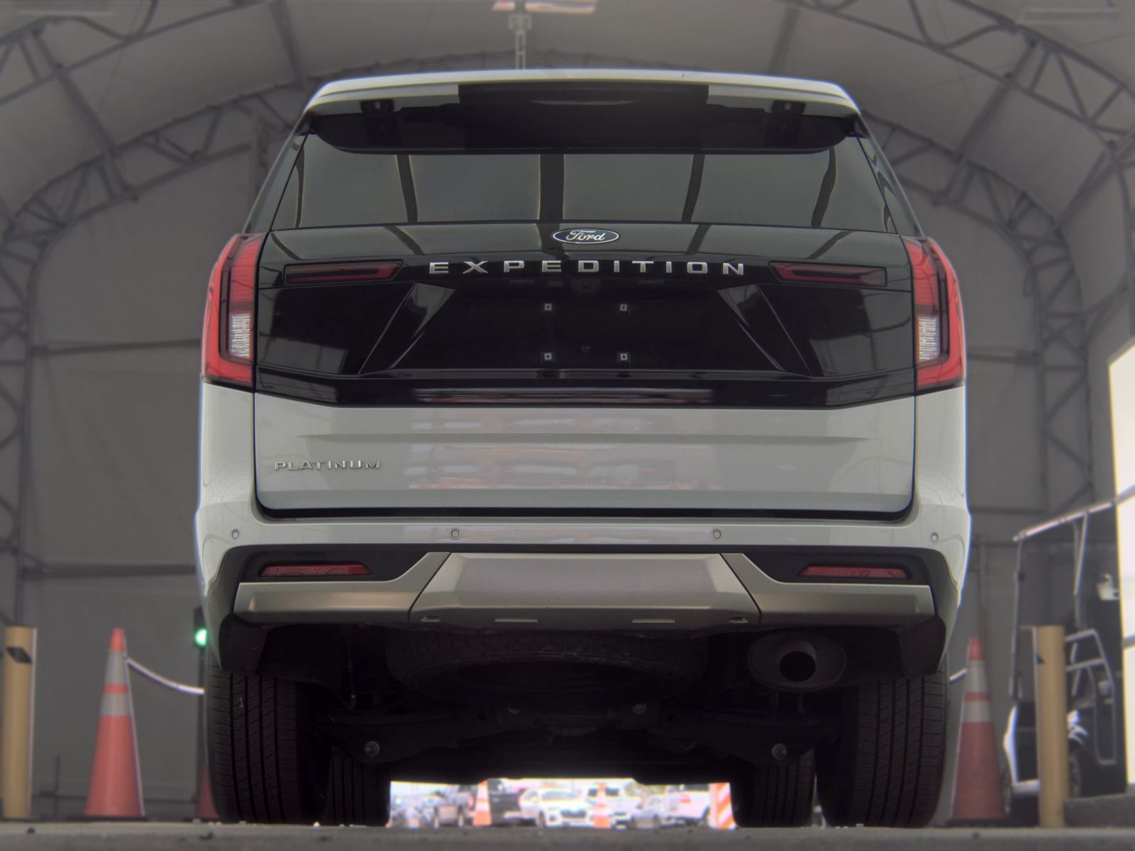 FORD EXPEDITION - 8