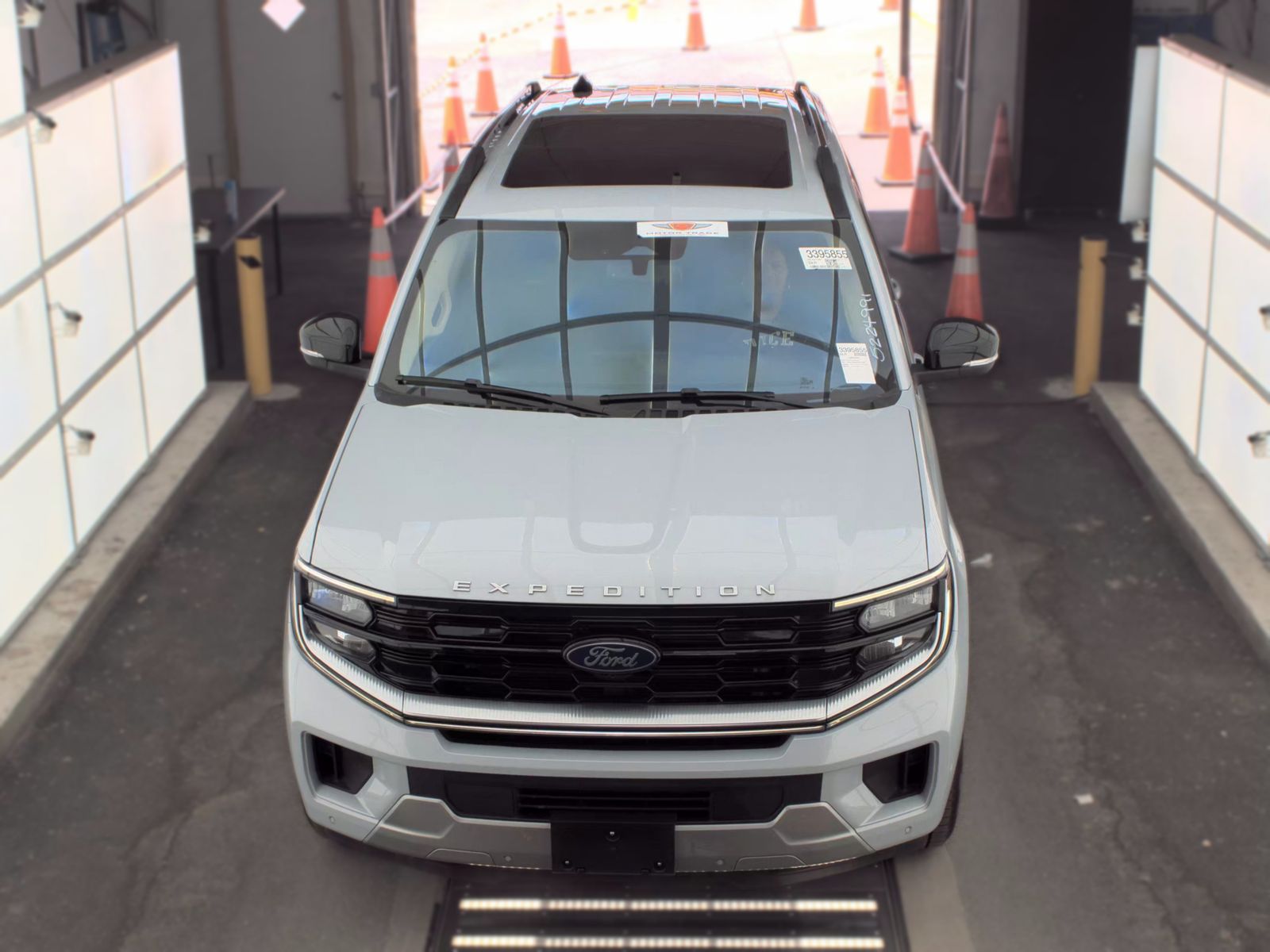 FORD EXPEDITION - 3