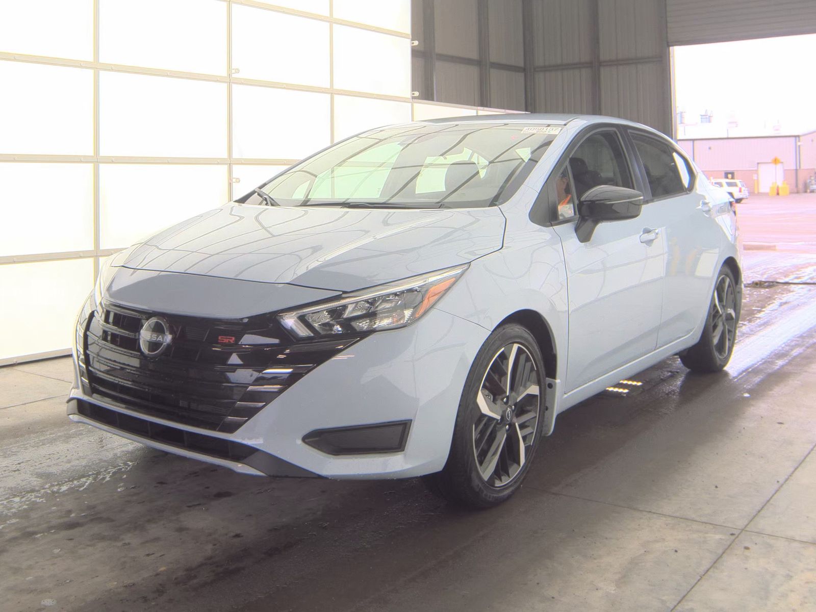 NISSAN VERSA - 1