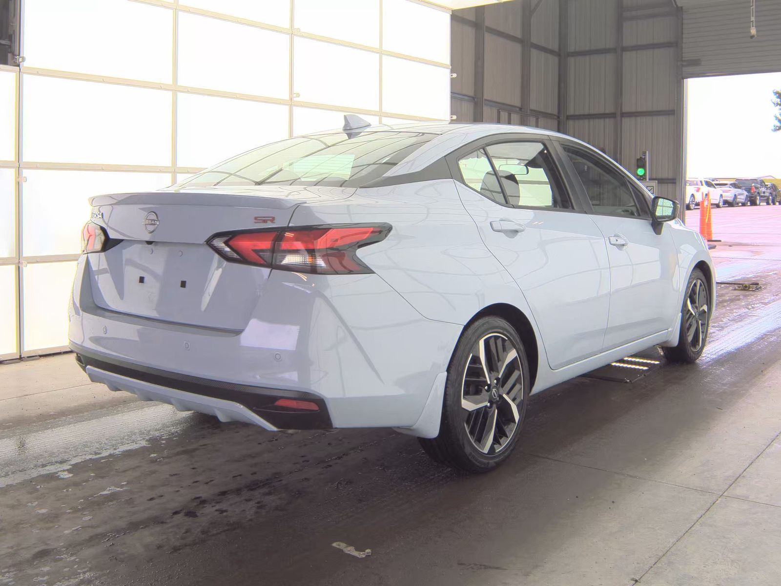 NISSAN VERSA - 6