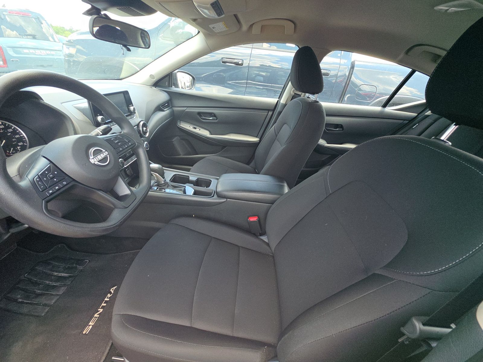 NISSAN SENTRA - 8