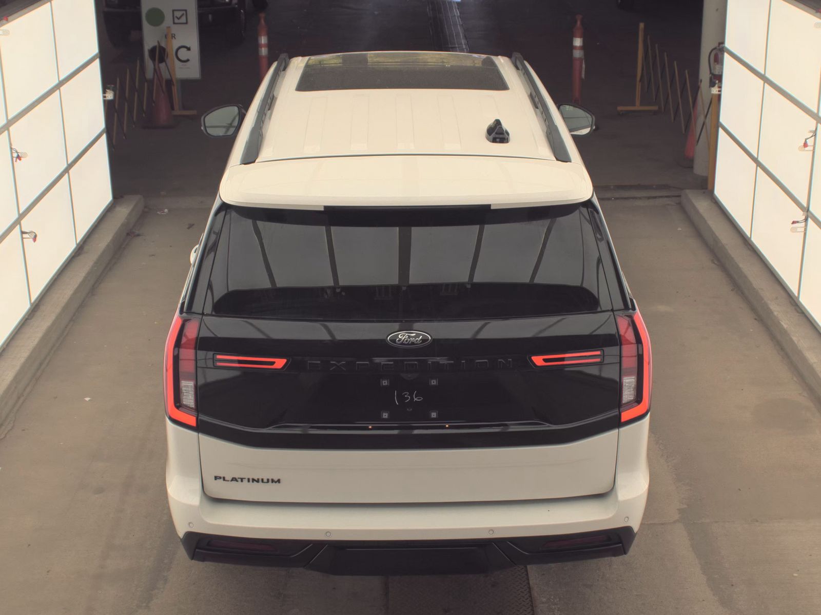 FORD EXPEDITION - 7
