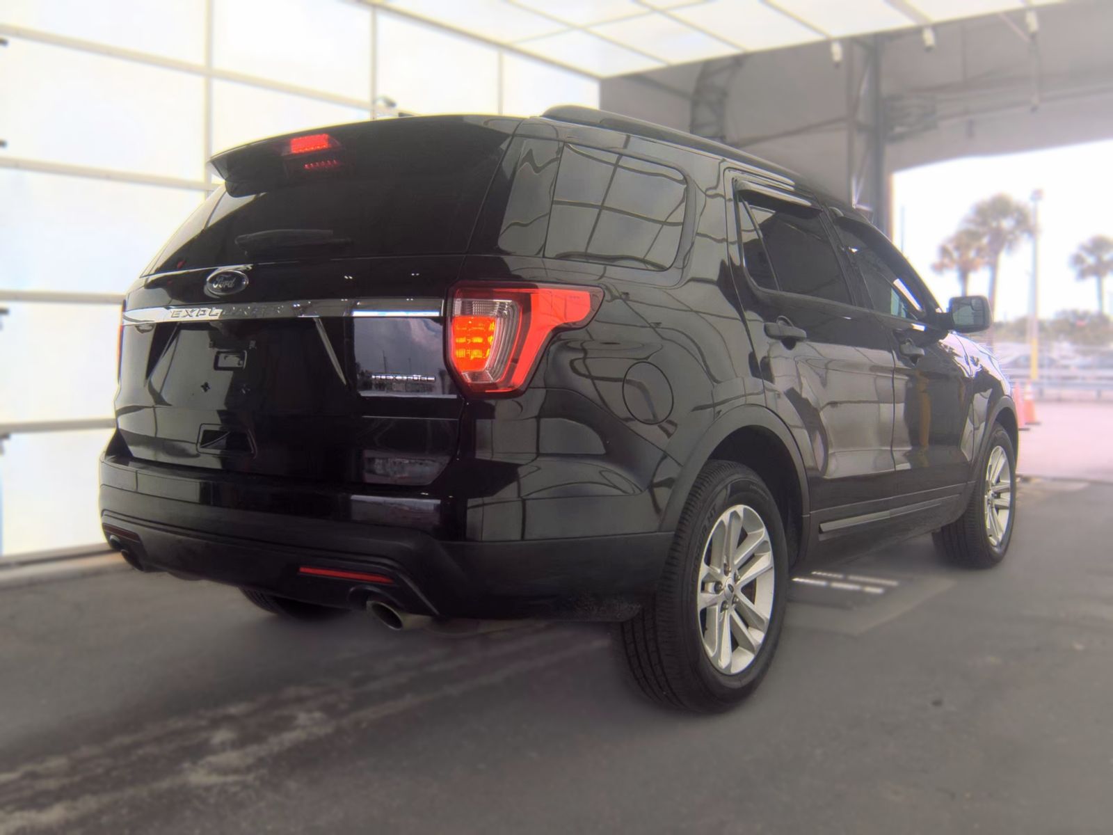 FORD EXPLORER - 6