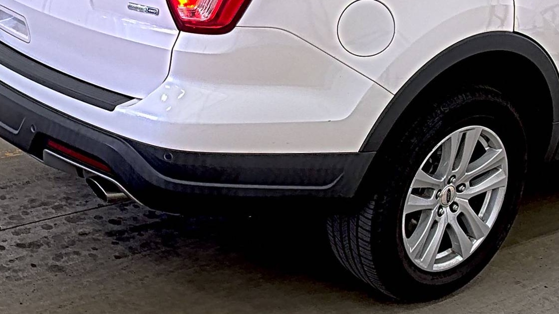 FORD EXPLORER - 10