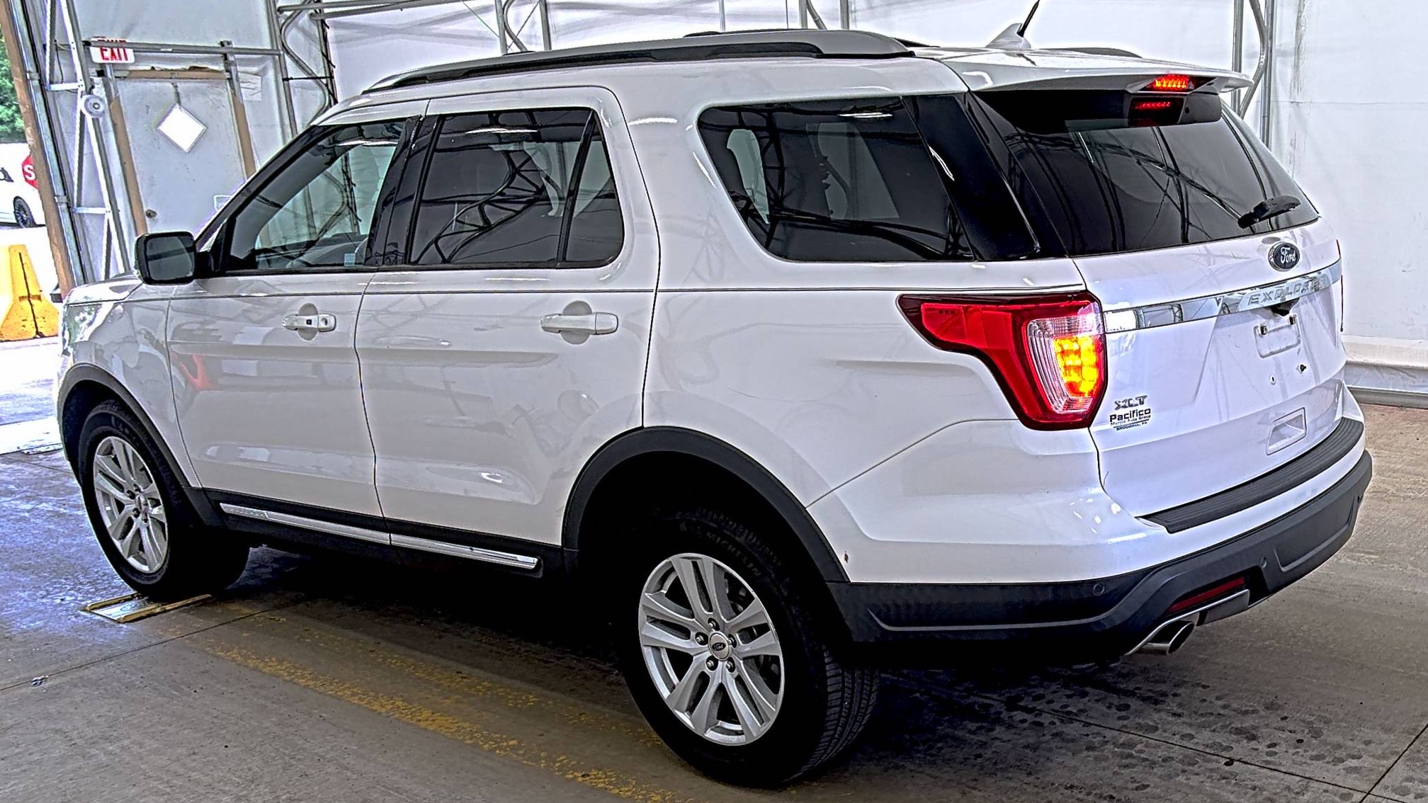 FORD EXPLORER - 7