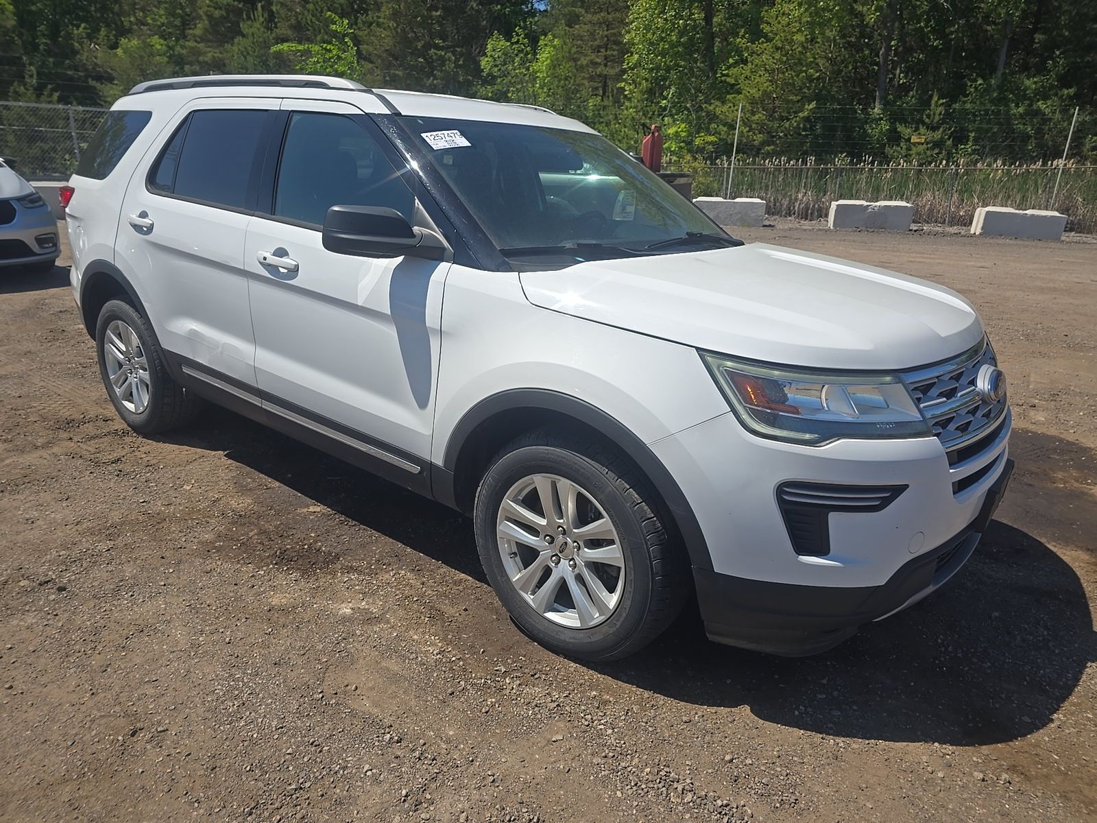 FORD EXPLORER - 4
