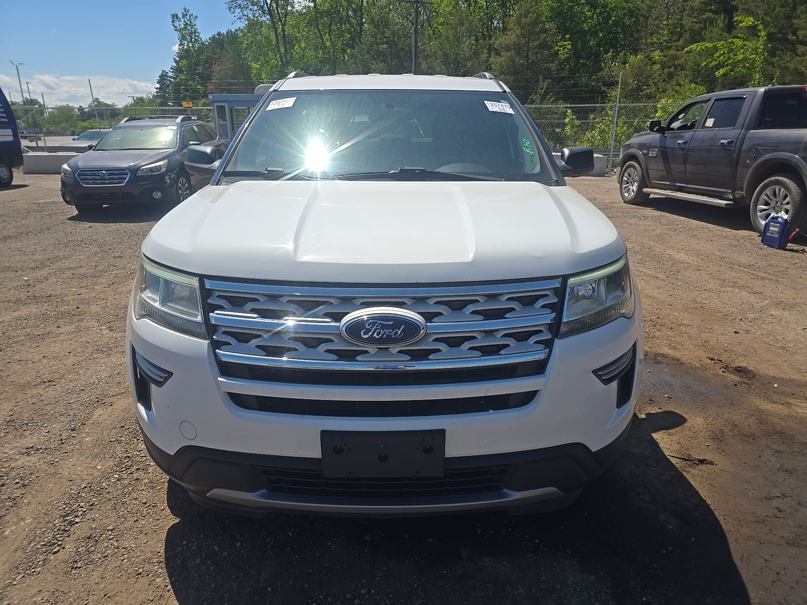 FORD EXPLORER - 3