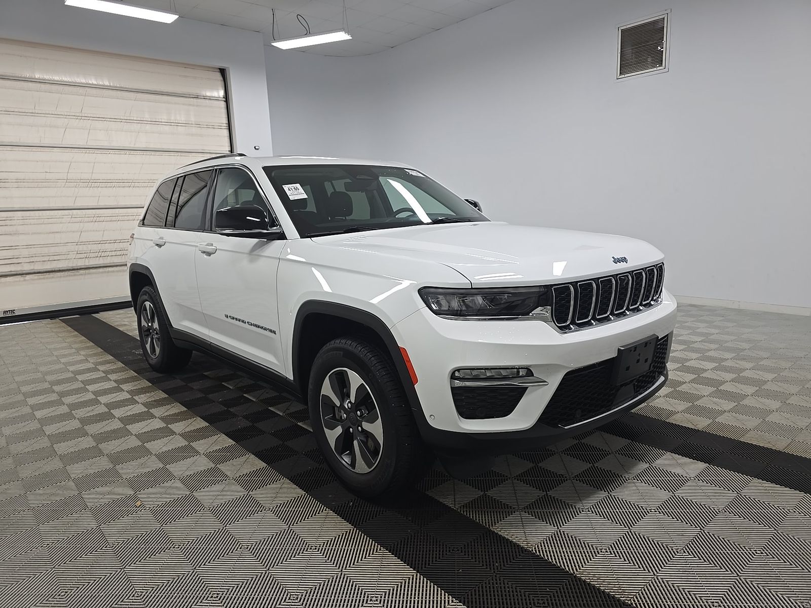 2023 Jeep Grand Cherokee 4xe AWD