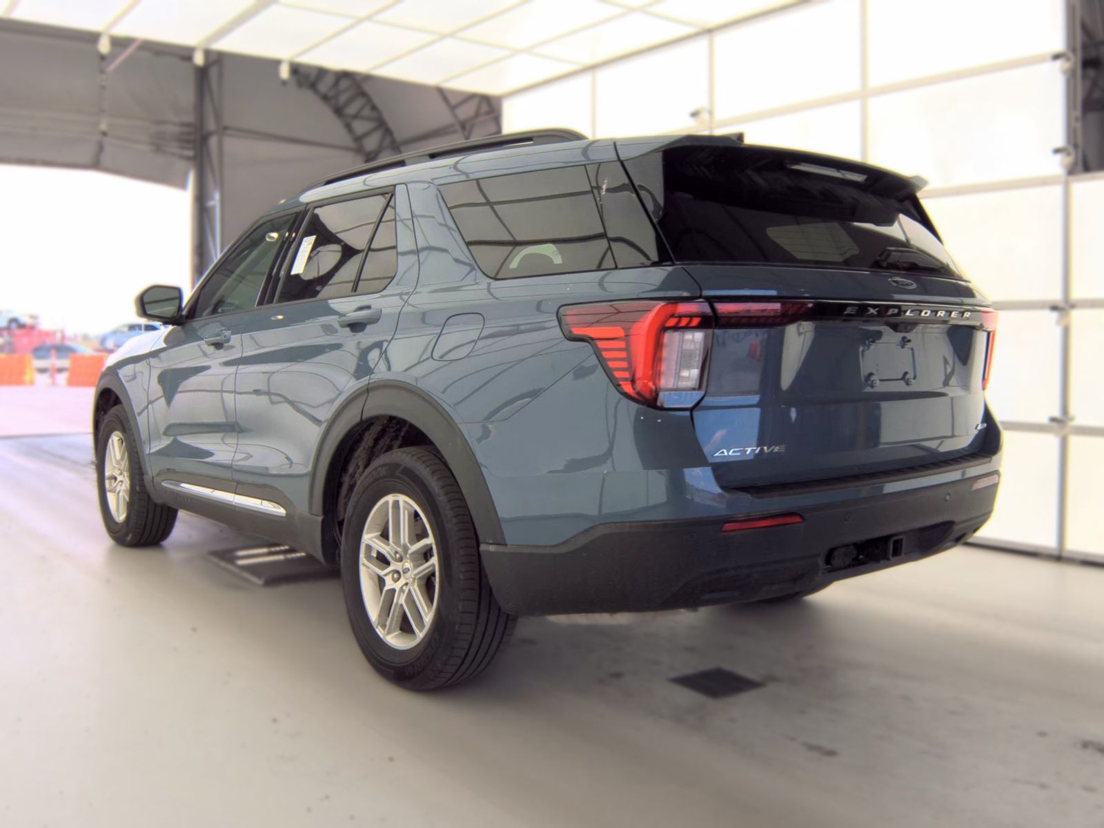 FORD EXPLORER - 9