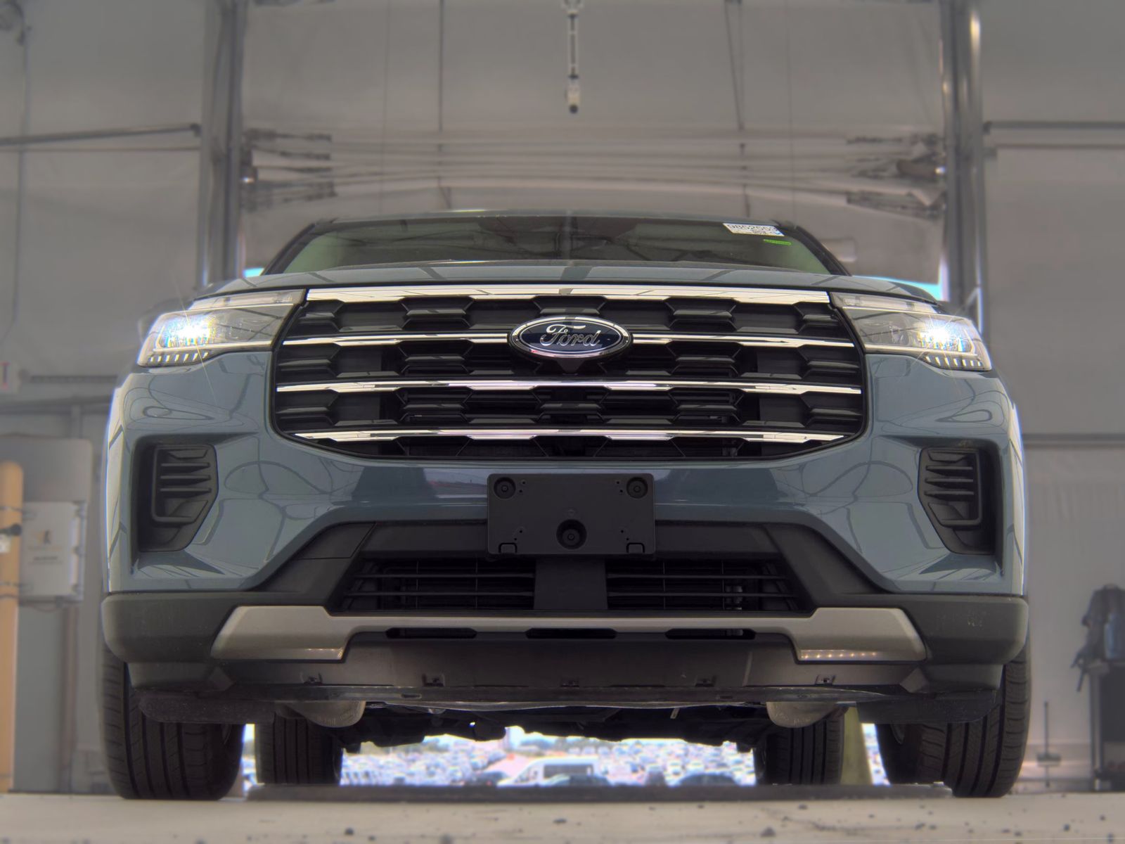 FORD EXPLORER - 4