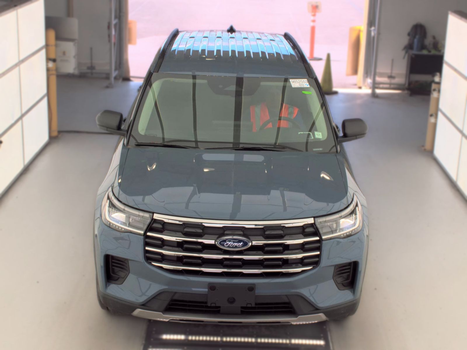 FORD EXPLORER - 3
