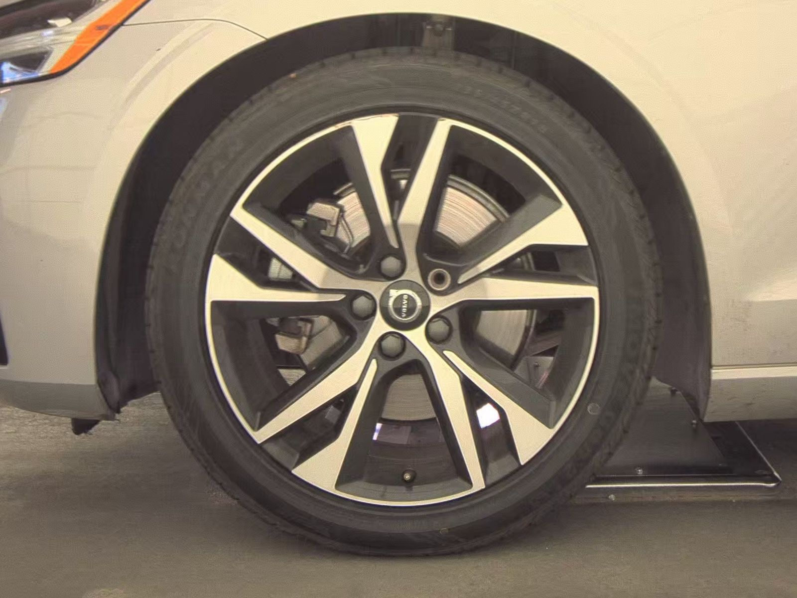 2024 Volvo S60 B5 Core FWD